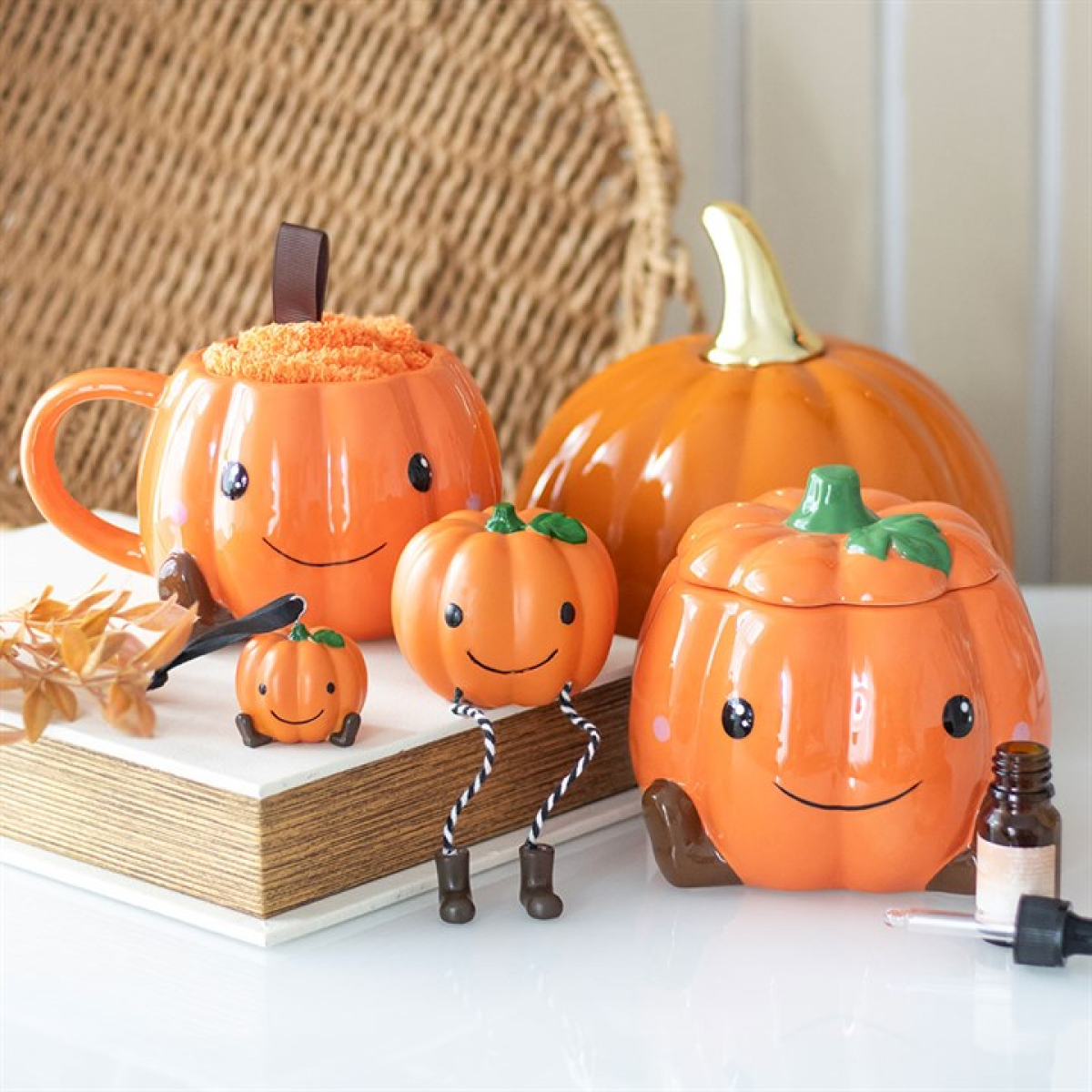Adorable Pumpkin Ceramic Wax Melter I Oil Burner