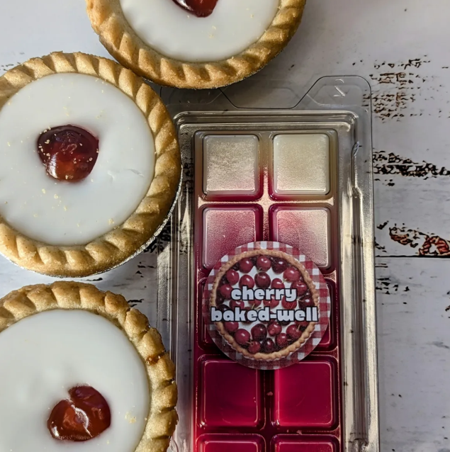 Cherry Baked-Well coconut wax melt. Red and white ombre snap bar with white shimmer accents.