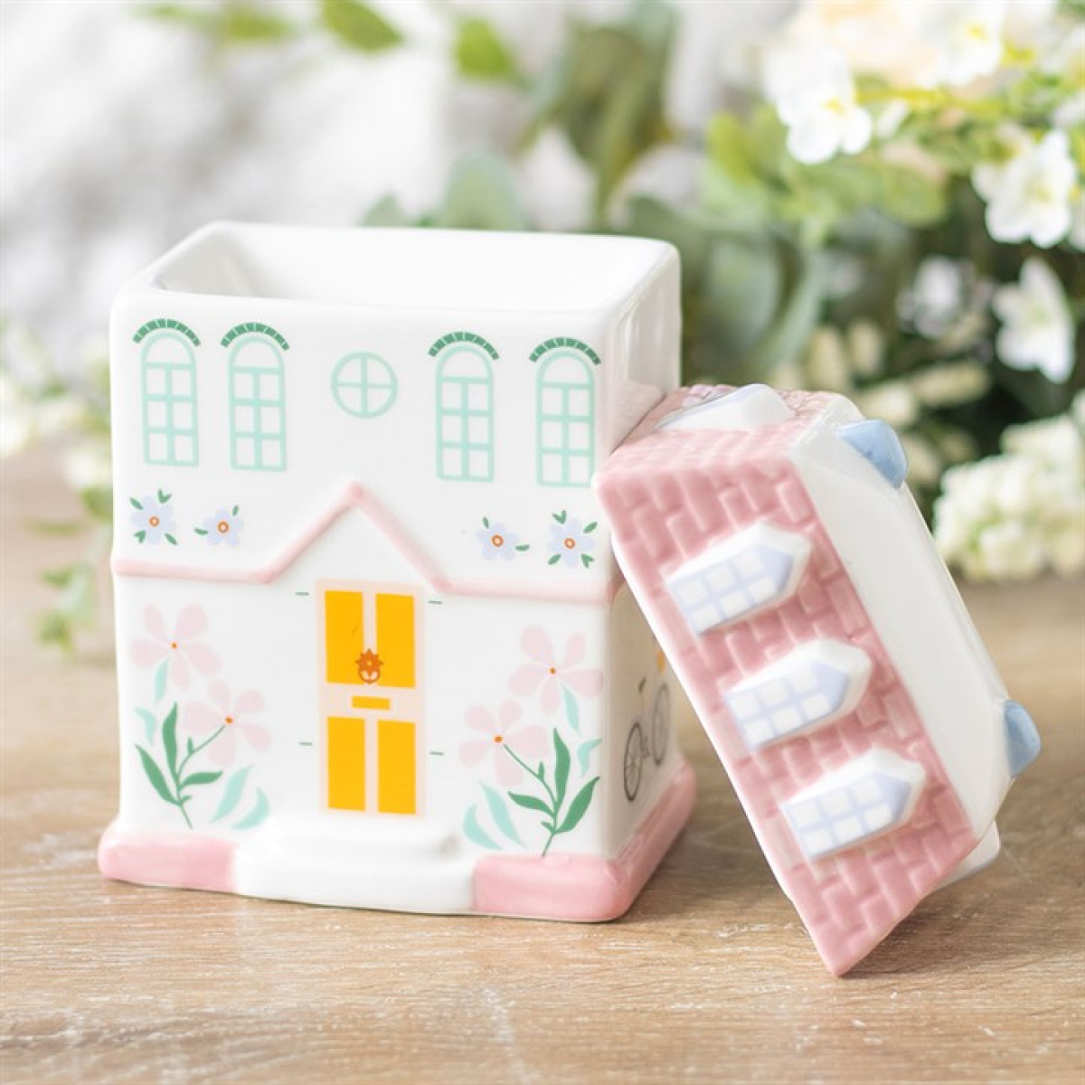 Pastel House Shaped Ceramic Wax Melter I Oil Burner