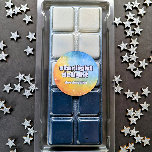 Starlight Delight deodorising coconut wax melt. Dark blue and white ombre snap bar.