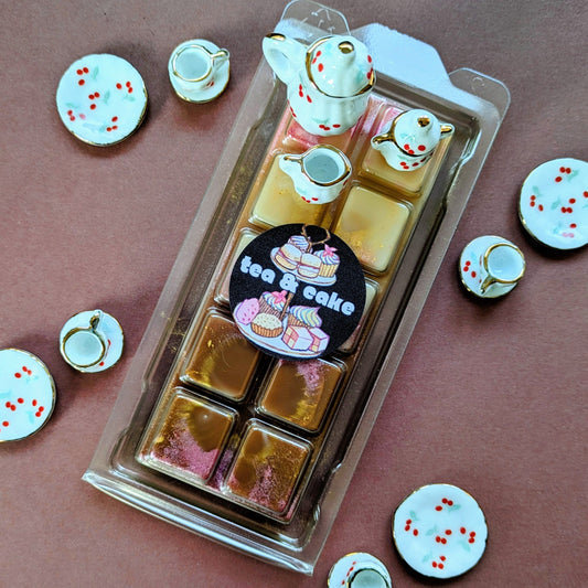 Tea and Cake coconut wax melt. Brown and cream ombre snap bar with pink and gold shimmer accents. 