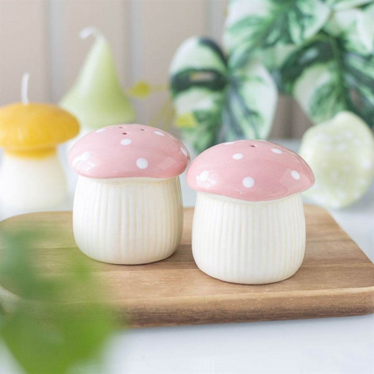 pink ceramic mushroom shaped salt and pepper shaker set